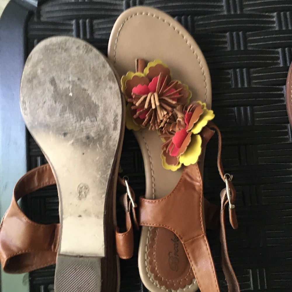 Breckelle's Sandals